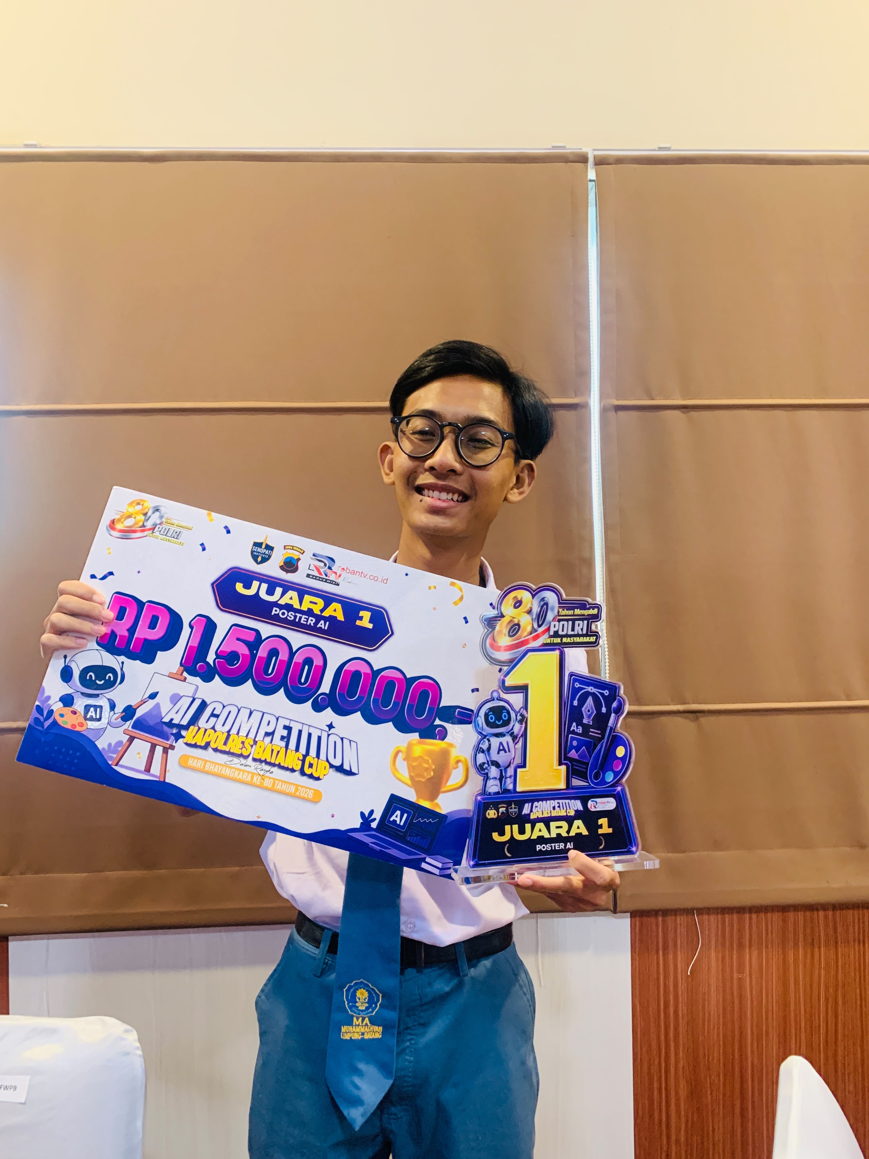 Keren! Putra Azta Brilian Sabet Juara 1 Lomba Poster AI di Kapolres Batang Cup