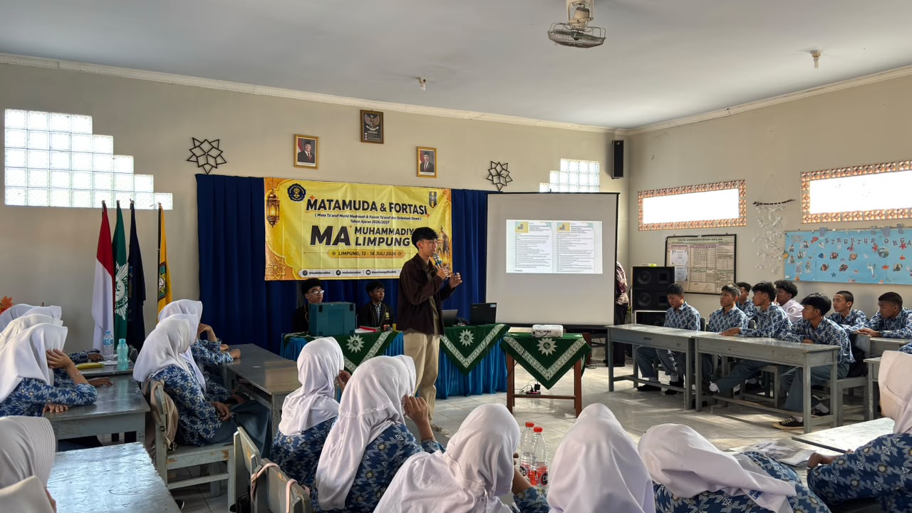 MENYALAKAN MIMPI TEKNOLOGI DARI MADRASAH: KISAH RAHADIAN CHANDRA MEMUKAU SISWA BARU MA MUHAMMADIYAH LIMPUNG